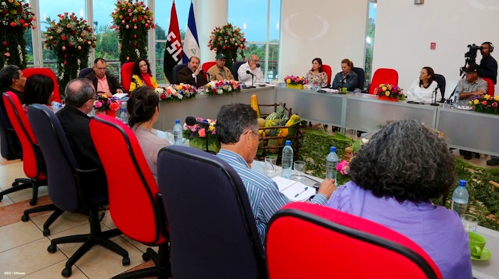 Presidente Daniel presenta Plan de Producción, Consumo y Exportación 2013