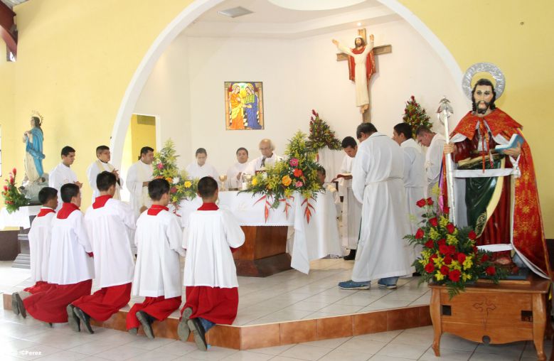 Cardenal Brenes celebra a San Juan Bautista