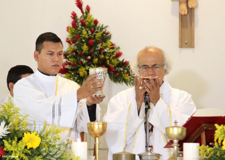 Cardenal Brenes celebra a San Juan Bautista