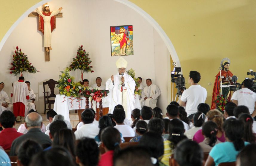 Cardenal Brenes celebra a San Juan Bautista