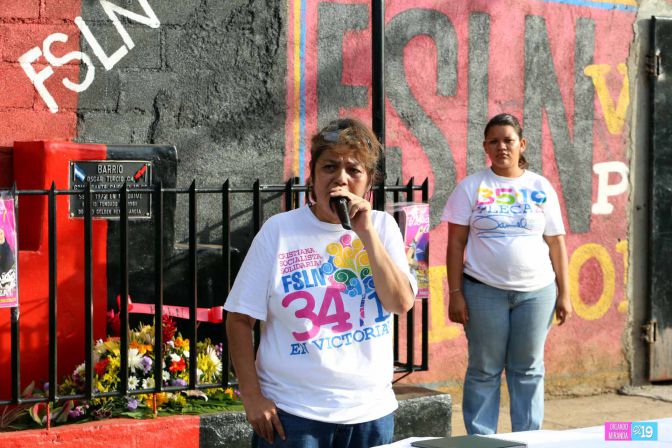 Capitalinos honran a sus héroes con algarabía y espíritu de compromiso