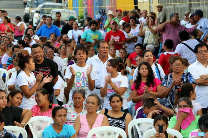 Capitalinos honran a sus héroes con algarabía y espíritu de compromiso