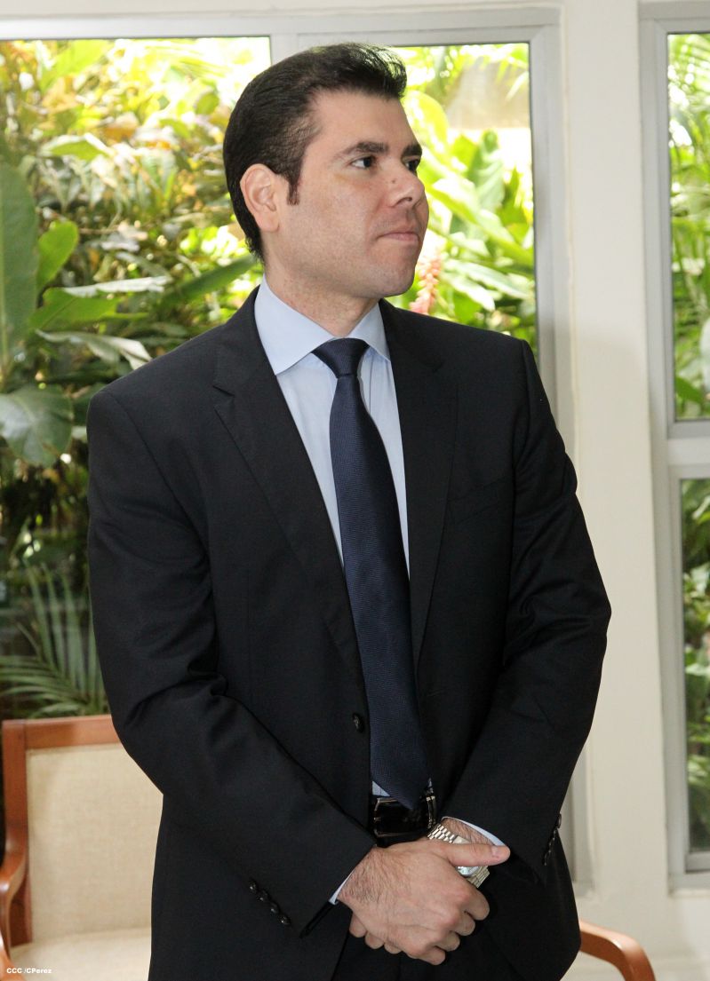 Daniel se reúne con Presidente del FIDE