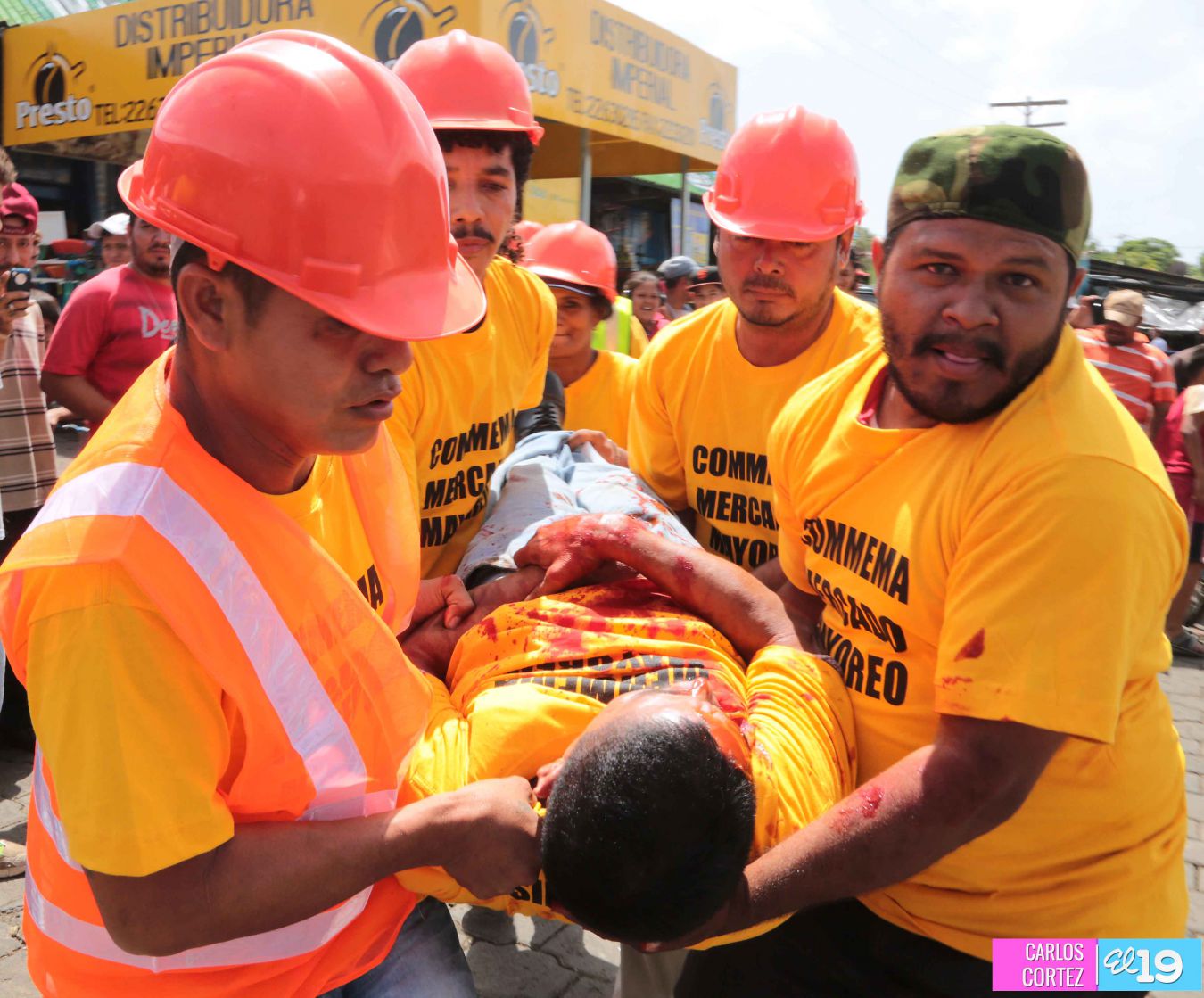 Comerciantes del mercado Mayoreo participan en el Segundo Simulacro Nacional