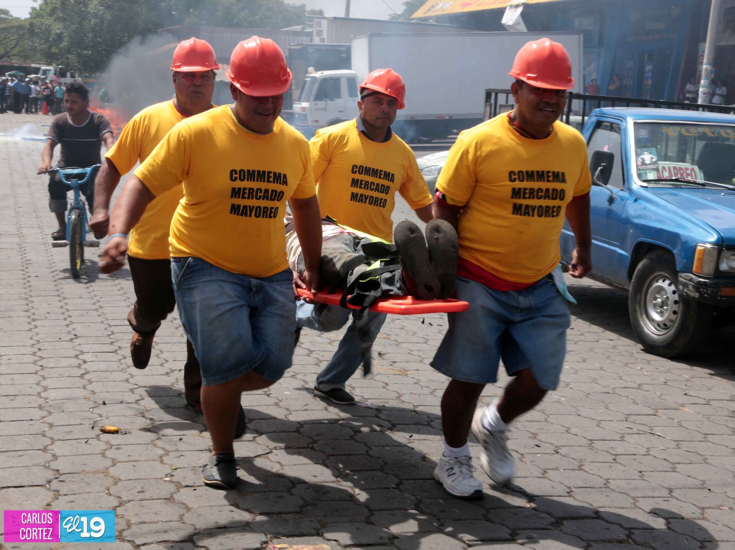Comerciantes del mercado Mayoreo participan en el Segundo Simulacro Nacional