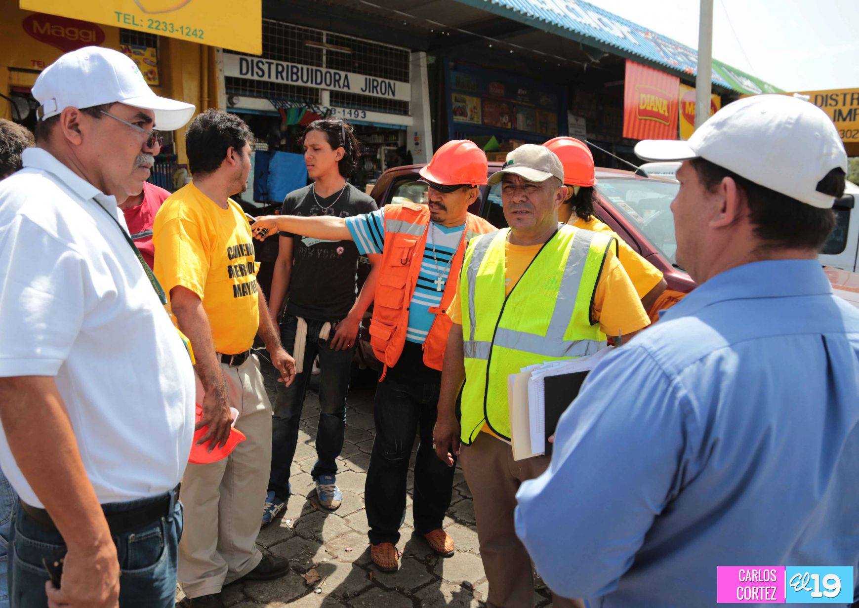 Comerciantes del mercado Mayoreo participan en el Segundo Simulacro Nacional