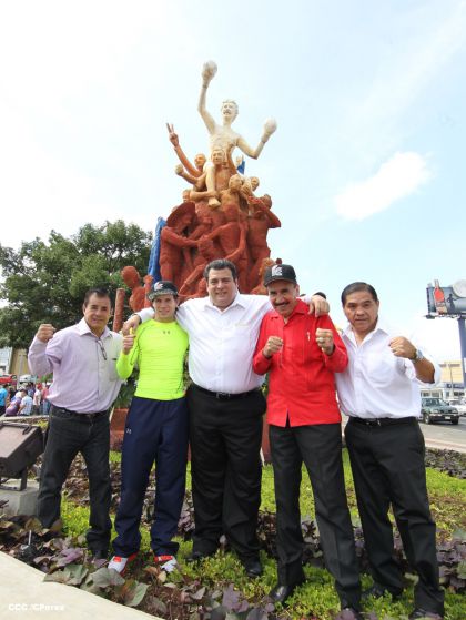 Nicaragua rinde homenaje a Alexis Argüello a seis años de su partida física