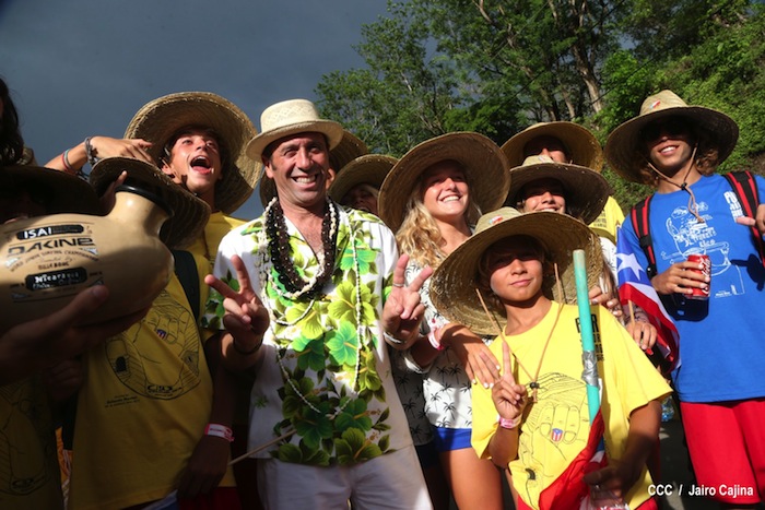 Inauguración del Campeonato Internacional Junior de Surf 2013