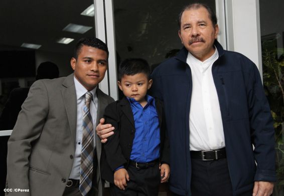 Presidente Daniel se reúne con presidente del CMB, Mauricio Sulaimán