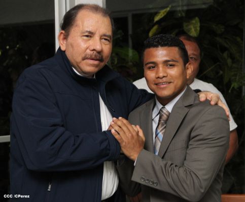 Presidente Daniel se reúne con presidente del CMB, Mauricio Sulaimán