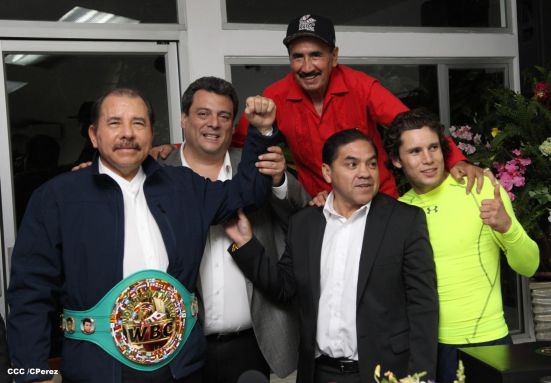 Presidente Daniel se reúne con presidente del CMB, Mauricio Sulaimán