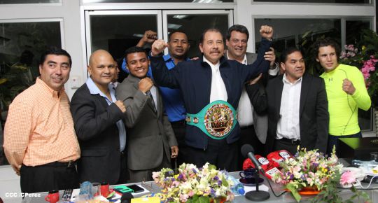 Presidente Daniel se reúne con presidente del CMB, Mauricio Sulaimán