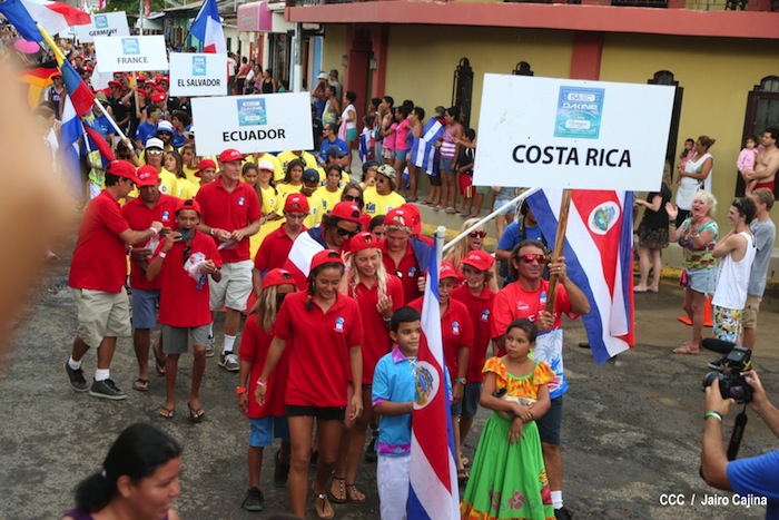 Inauguración del Campeonato Internacional Junior de Surf 2013
