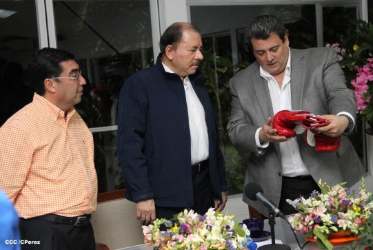 Presidente Daniel se reúne con presidente del CMB, Mauricio Sulaimán