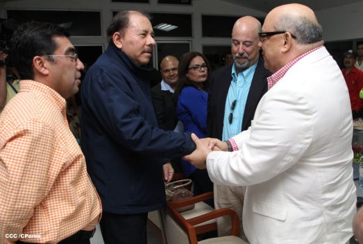 Presidente Daniel se reúne con presidente del CMB, Mauricio Sulaimán