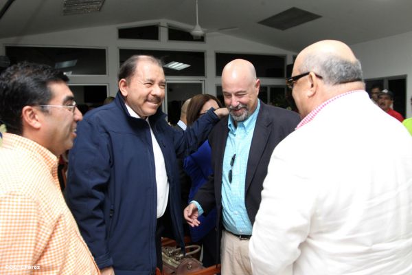 Presidente Daniel se reúne con presidente del CMB, Mauricio Sulaimán