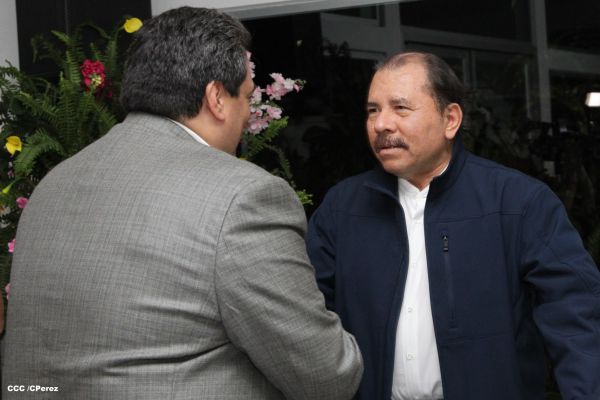 Presidente Daniel se reúne con presidente del CMB, Mauricio Sulaimán