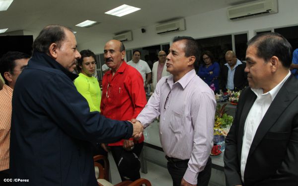 Presidente Daniel se reúne con presidente del CMB, Mauricio Sulaimán