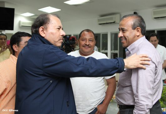 Presidente Daniel se reúne con presidente del CMB, Mauricio Sulaimán