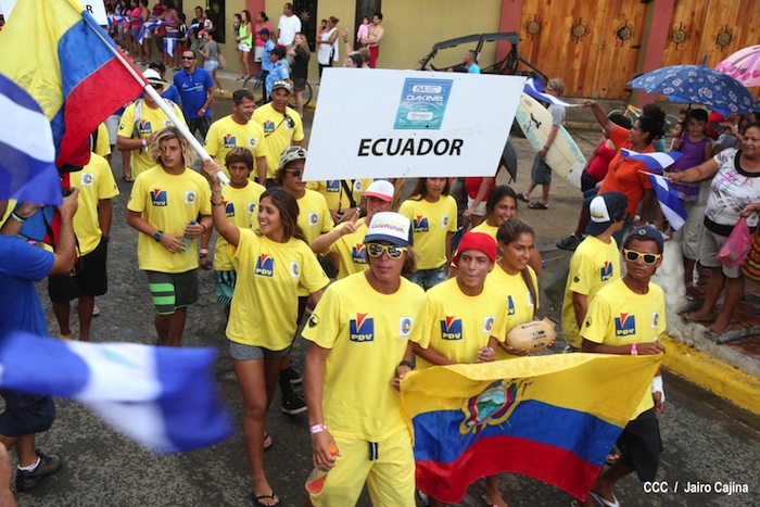 Inauguración del Campeonato Internacional Junior de Surf 2013