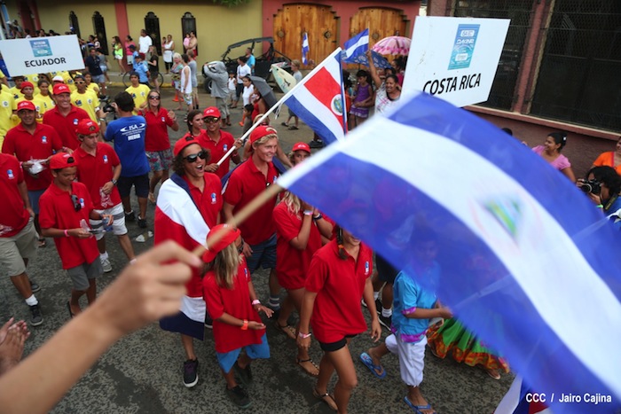 Inauguración del Campeonato Internacional Junior de Surf 2013