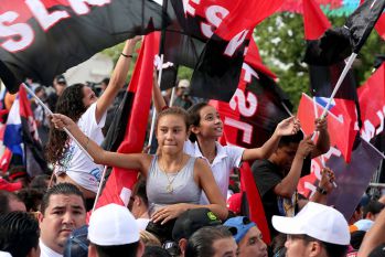Daniel, Rosario y la Familia Sandinista reeditan el Repliegue Táctico a Masaya
