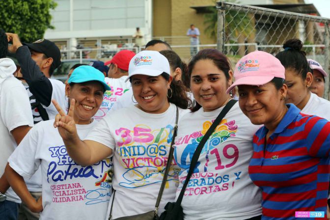 Daniel, Rosario y la Familia Sandinista reeditan el Repliegue Táctico a Masaya