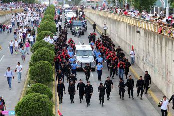 Daniel, Rosario y la Familia Sandinista reeditan el Repliegue Táctico a Masaya