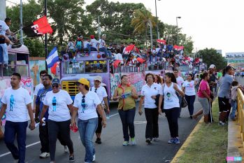 Daniel, Rosario y la Familia Sandinista reeditan el Repliegue Táctico a Masaya