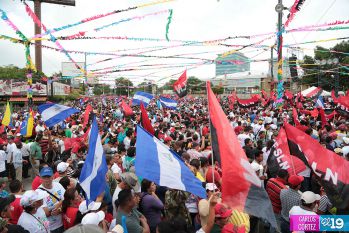 Daniel, Rosario y la Familia Sandinista reeditan el Repliegue Táctico a Masaya