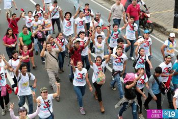 Daniel, Rosario y la Familia Sandinista reeditan el Repliegue Táctico a Masaya