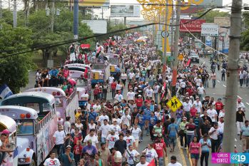 Daniel, Rosario y la Familia Sandinista reeditan el Repliegue Táctico a Masaya
