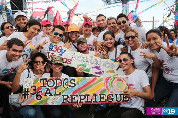 Daniel, Rosario y la Familia Sandinista reeditan el Repliegue Táctico a Masaya