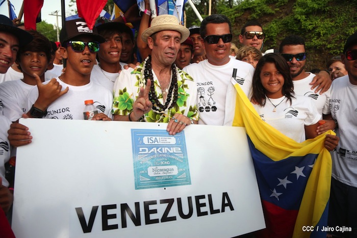 Inauguración del Campeonato Internacional Junior de Surf 2013