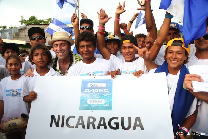 Inauguración del Campeonato Internacional Junior de Surf 2013