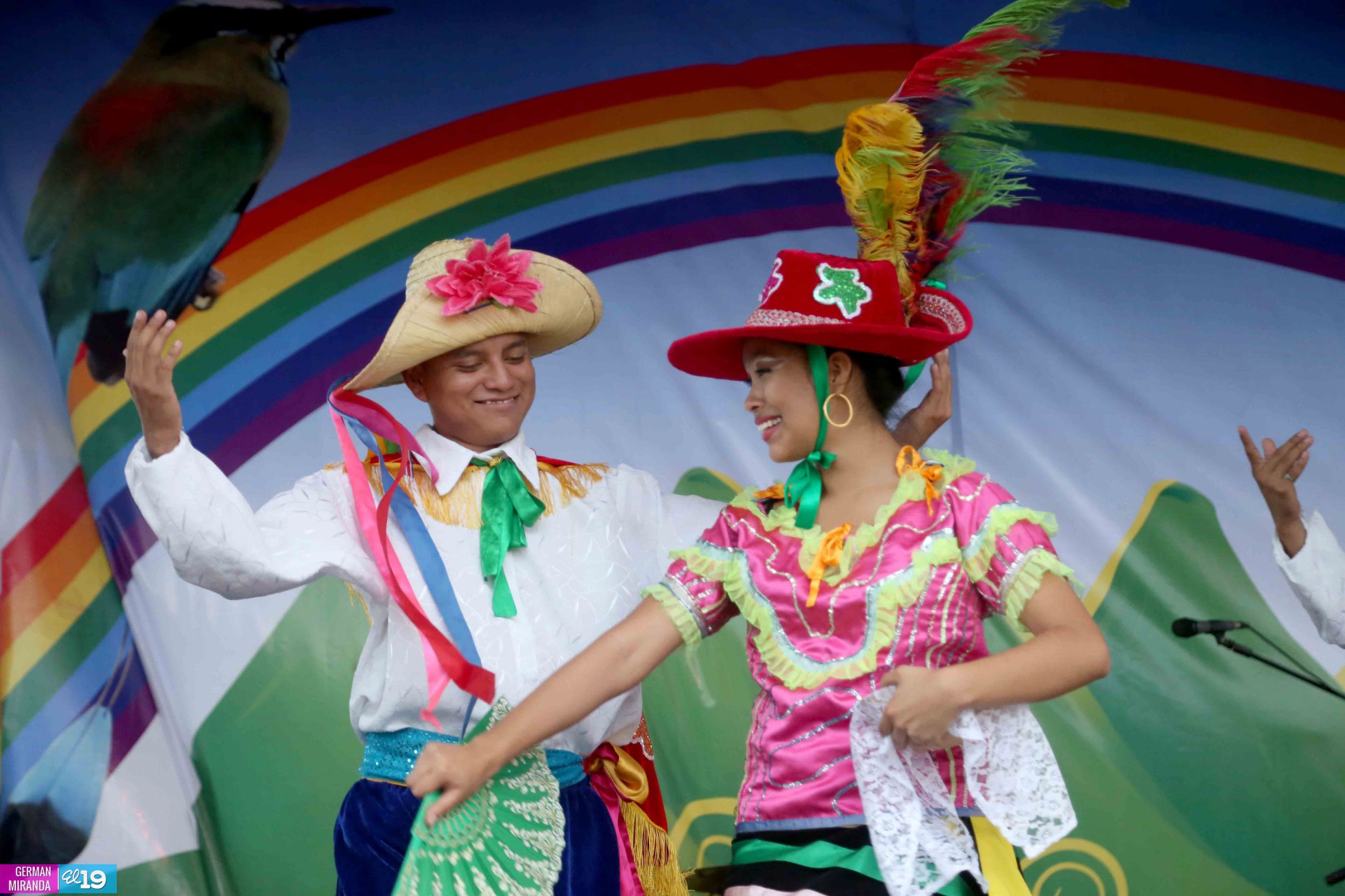 Arte, cultura y tradición en las tarimas del Repliegue 2015