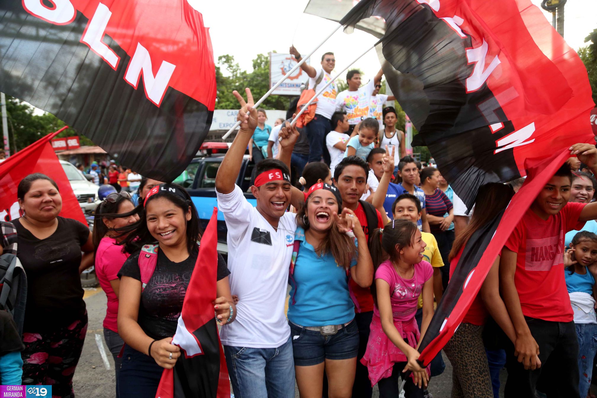 Arte, cultura y tradición en las tarimas del Repliegue 2015
