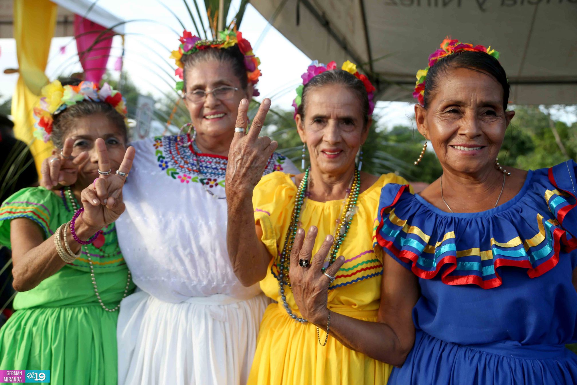 Arte, cultura y tradición en las tarimas del Repliegue 2015