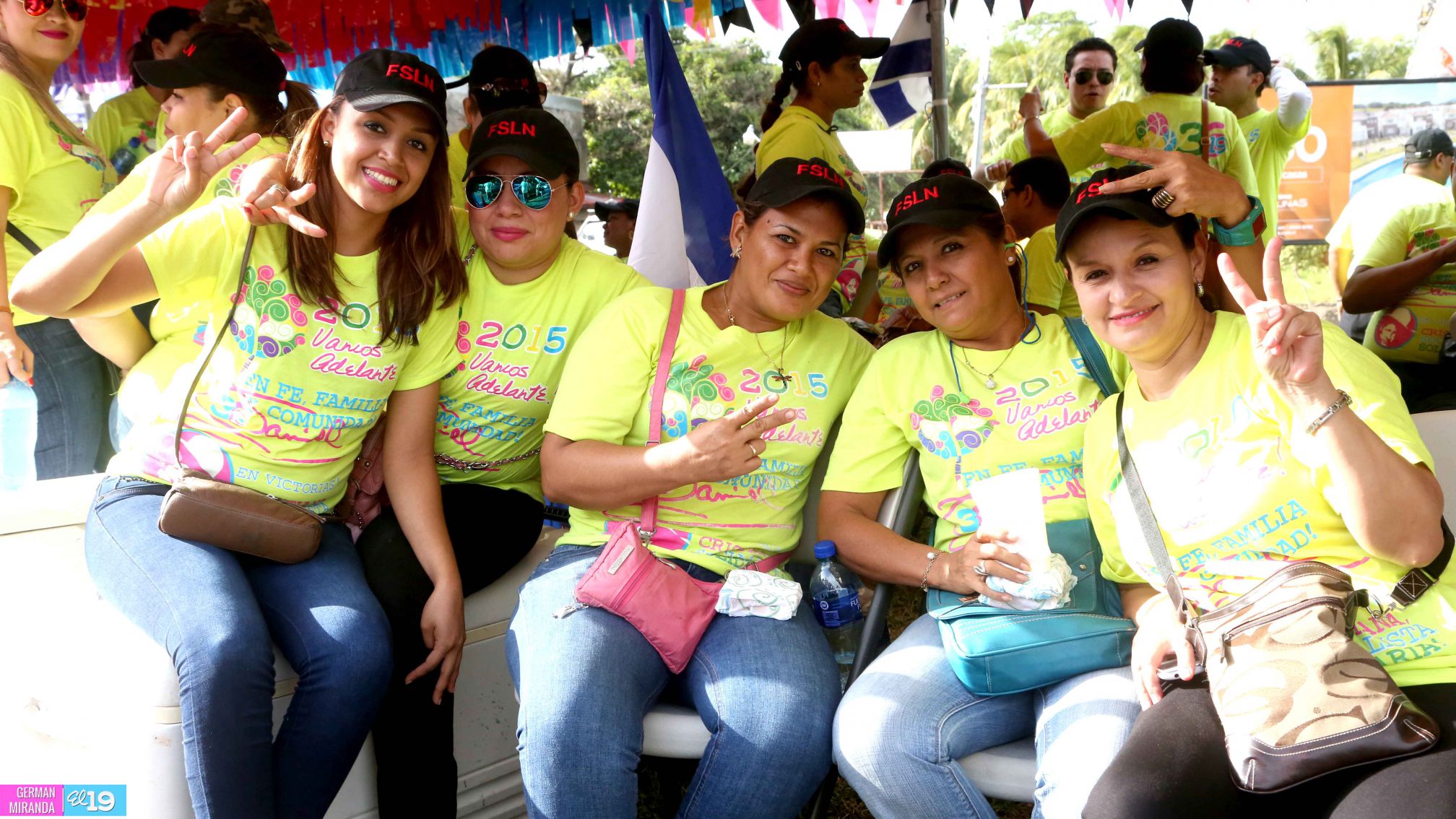 Arte, cultura y tradición en las tarimas del Repliegue 2015