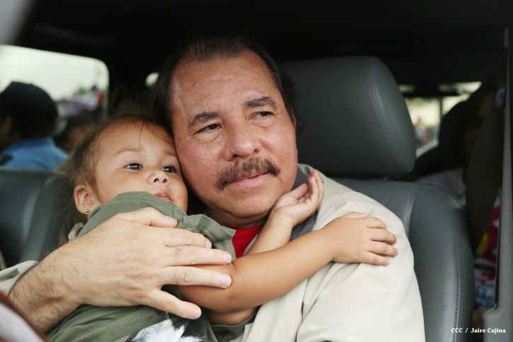 Daniel y Rosario culminan en Monimbó el 36 Aniversario del Repliegue a Masaya