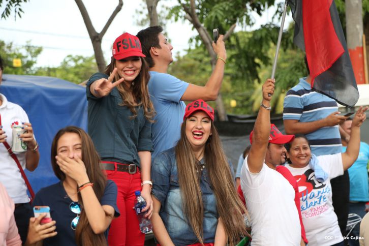 Daniel y Rosario culminan en Monimbó el 36 Aniversario del Repliegue a Masaya