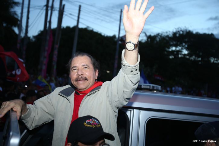 Daniel y Rosario culminan en Monimbó el 36 Aniversario del Repliegue a Masaya