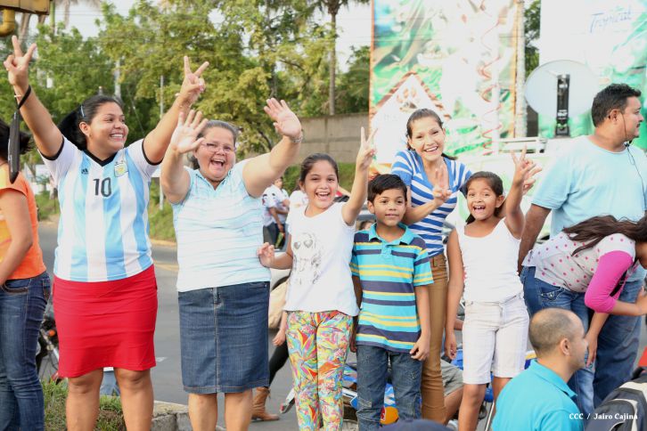 Daniel y Rosario culminan en Monimbó el 36 Aniversario del Repliegue a Masaya