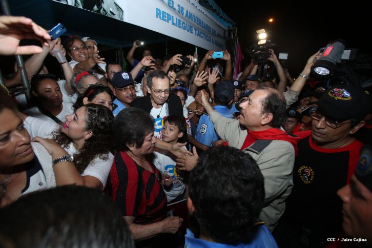 Daniel y Rosario culminan en Monimbó el 36 Aniversario del Repliegue a Masaya