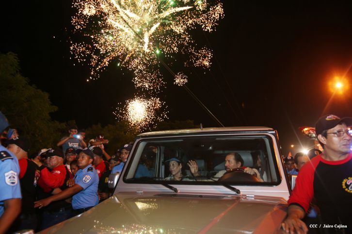 Daniel y Rosario culminan en Monimbó el 36 Aniversario del Repliegue a Masaya