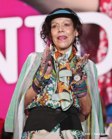 Daniel y Rosario culminan en Monimbó el 36 Aniversario del Repliegue a Masaya