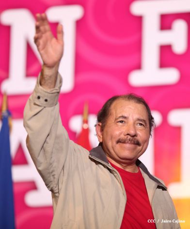 Daniel y Rosario culminan en Monimbó el 36 Aniversario del Repliegue a Masaya