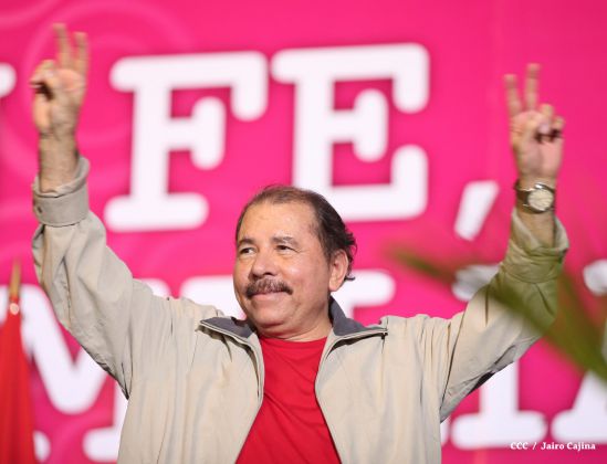 Daniel y Rosario culminan en Monimbó el 36 Aniversario del Repliegue a Masaya