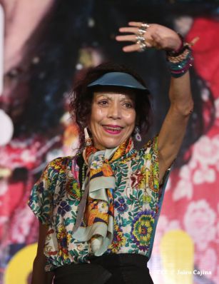 Daniel y Rosario culminan en Monimbó el 36 Aniversario del Repliegue a Masaya