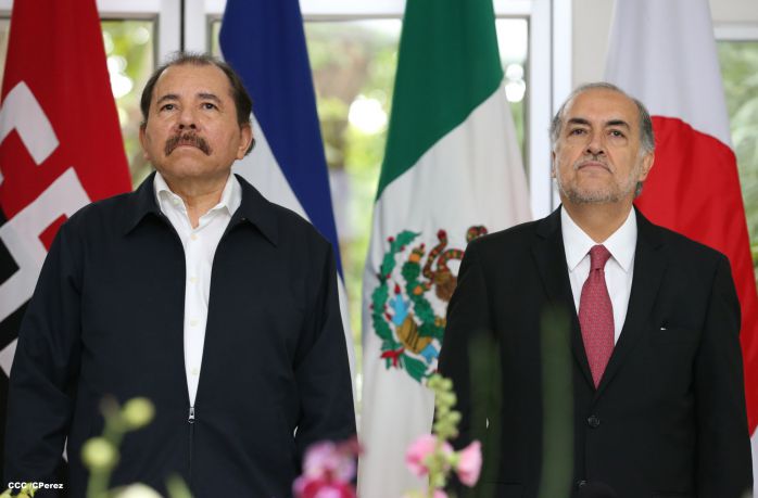 Daniel y Rosario reciben cartas credenciales de los embajadores de Irán, Taiwán, México y Japón